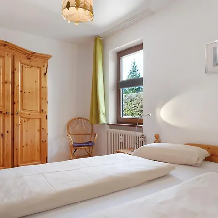 Haus Lägenhet *